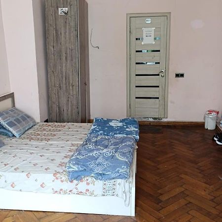 Khamsa Hostel Baky Esterno foto