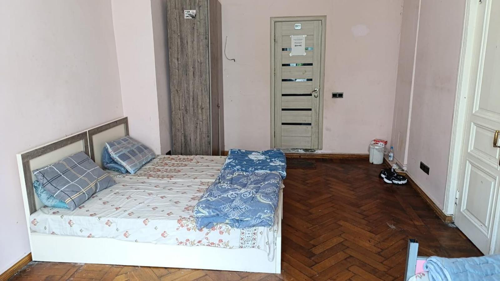 Khamsa Hostel Baky Esterno foto
